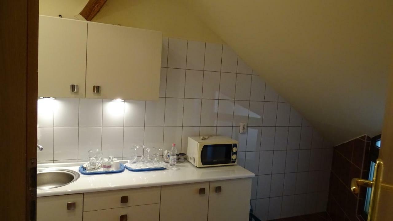 Casa Elysee Hotel Deva Esterno foto