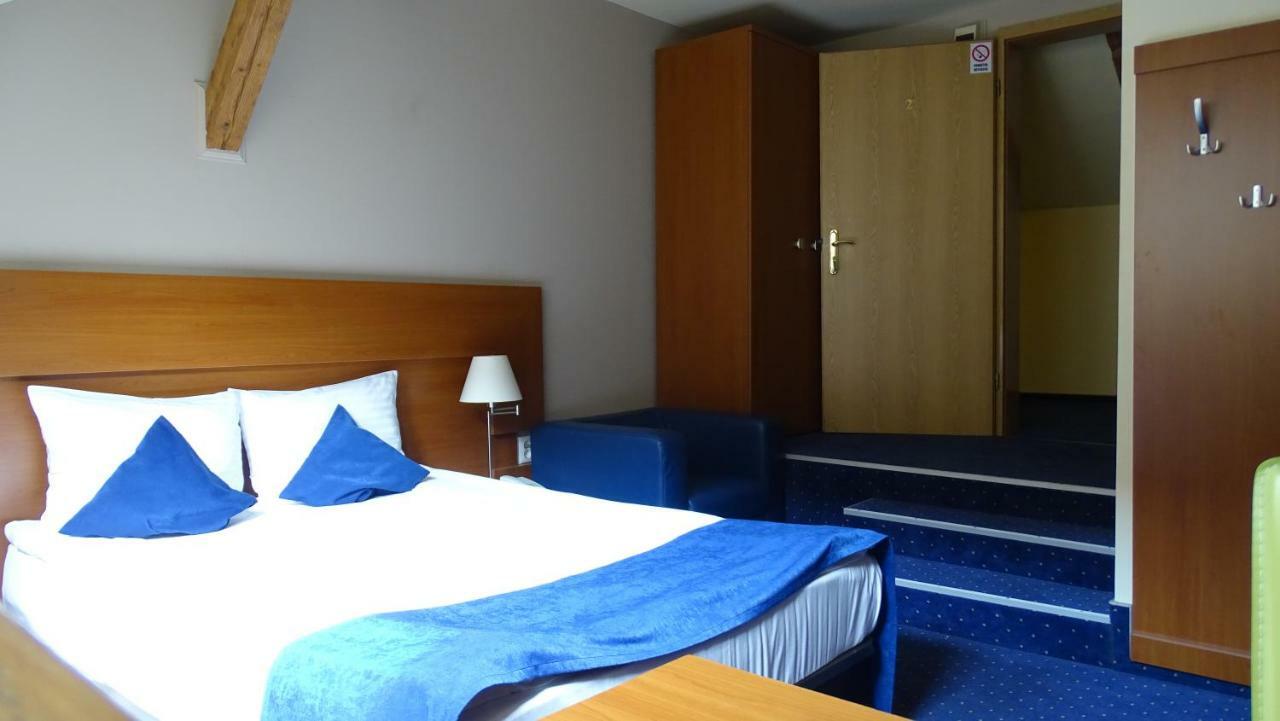Casa Elysee Hotel Deva Esterno foto