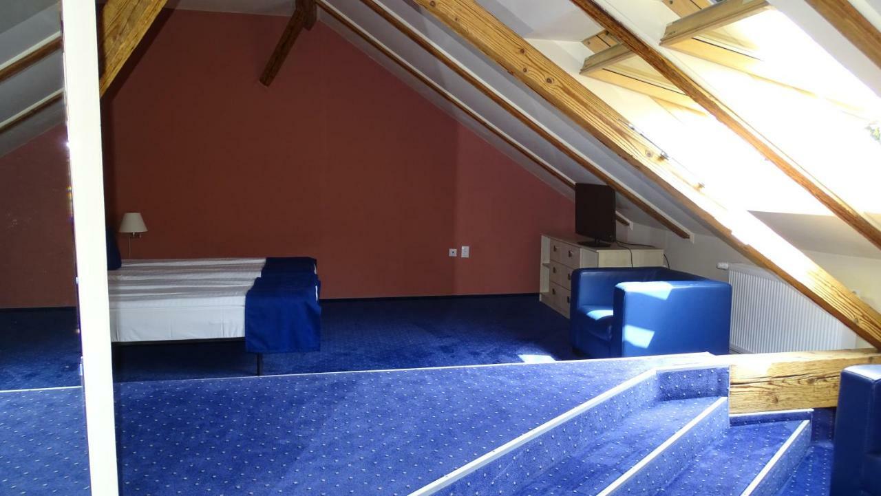 Casa Elysee Hotel Deva Esterno foto