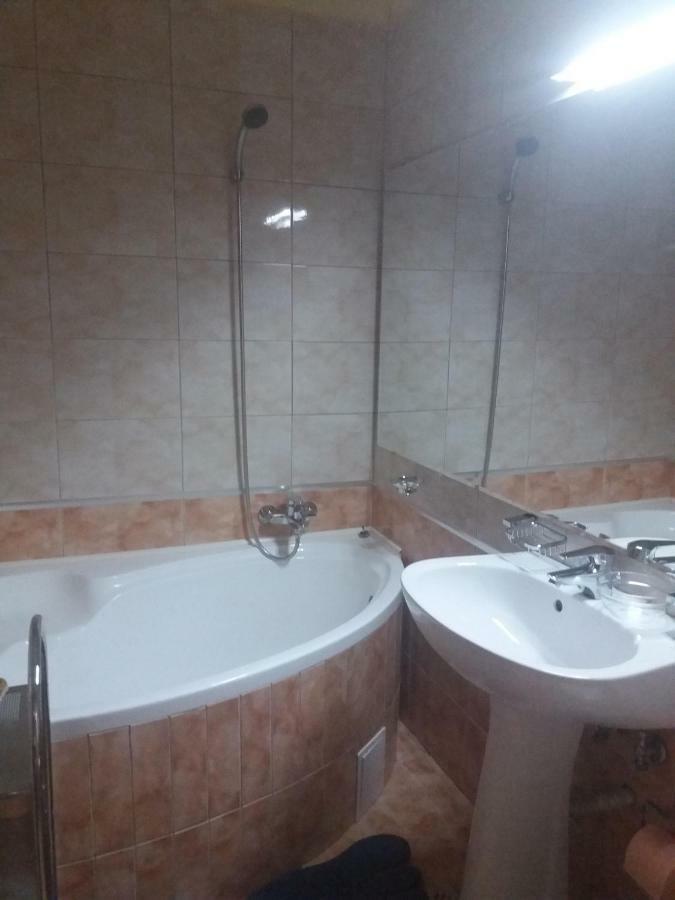 Casa Elysee Hotel Deva Esterno foto