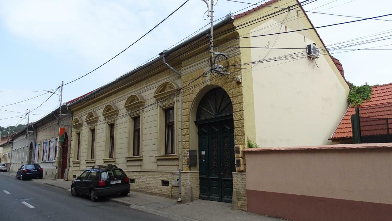 Casa Elysee Hotel Deva Esterno foto